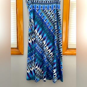 Multicolored maxi skirt with wide band waist, size XL.